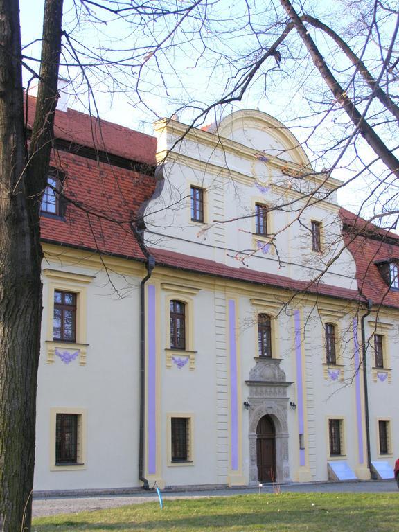Palac Kietlin Niemcza Buitenkant foto
